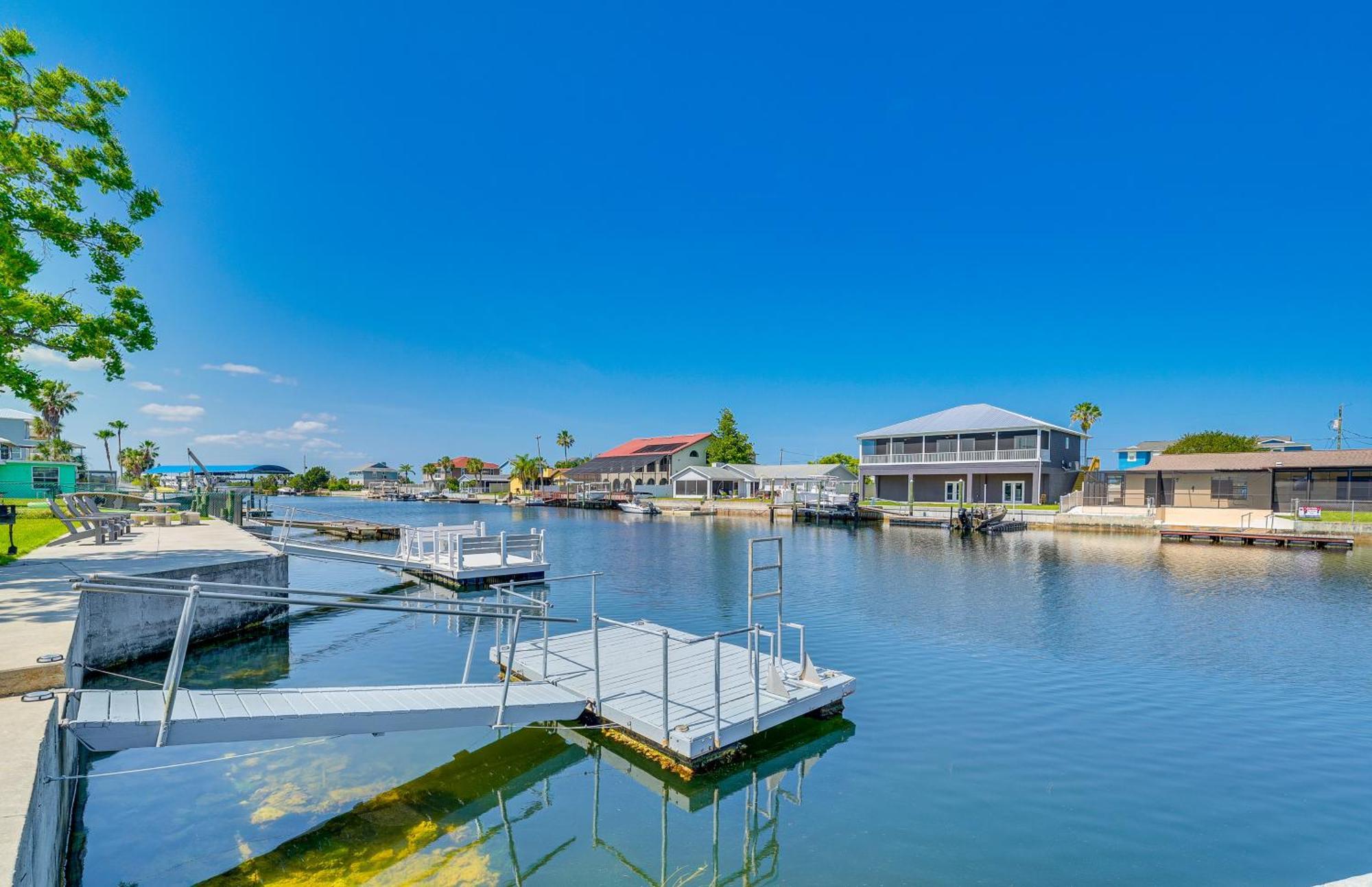Waterfront Hernando Beach Home With Dock And Hot Tub! Esterno foto